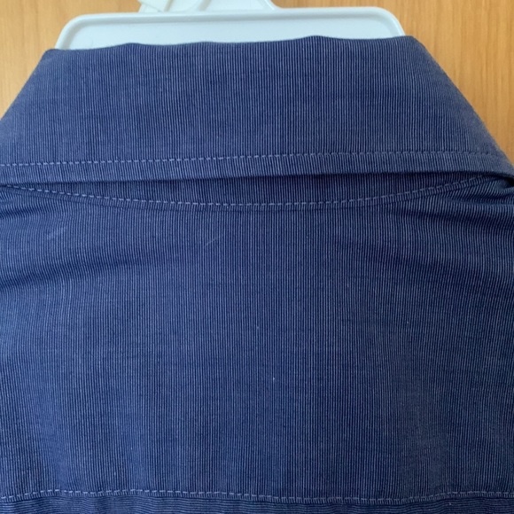 Banana Republic Tailored Fit Blue Button Down - Picture 5 of 5